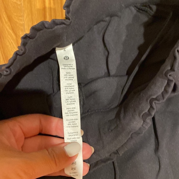 High rise lululemon black jogger sweats - Picture 5 of 10